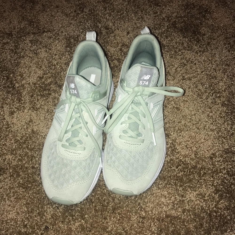 New Balance Mint Sneakers